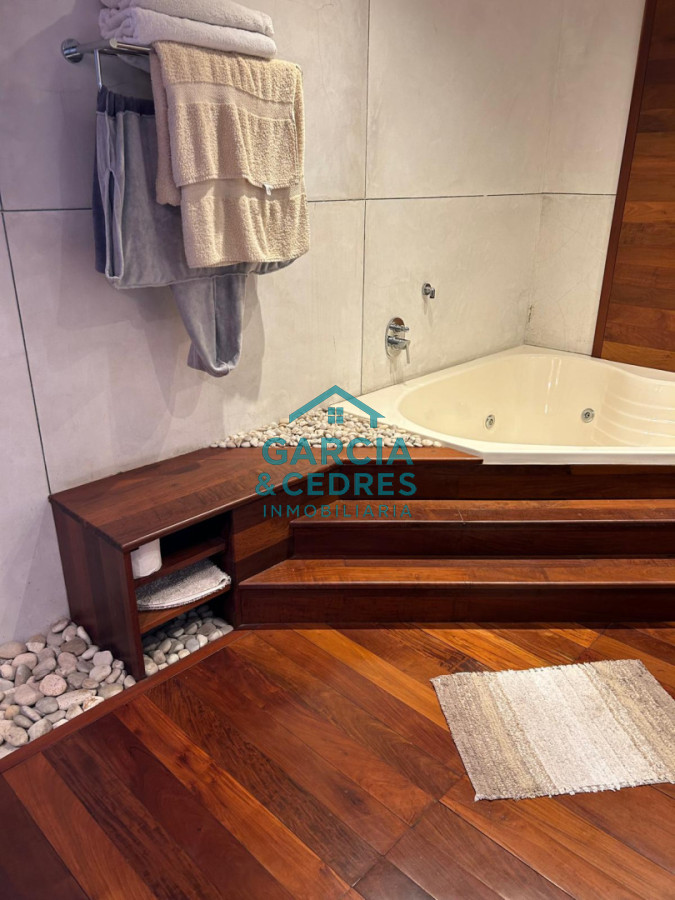 Casa ID.216 - VENDO CASA EN NUEVO CANTEGRIL 5 DORMITORIOS Y 5 BAÑOS EXCLENTE CONSTRUCCION