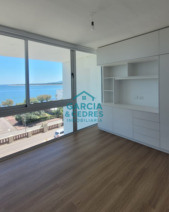 Casa ID.109 - EXCEPCIONAL CASA EN CERRO SAN ANTONIO 3 DORM Y 3 BAÑOS CON VISTAS AL MAR INIGUALABLES 