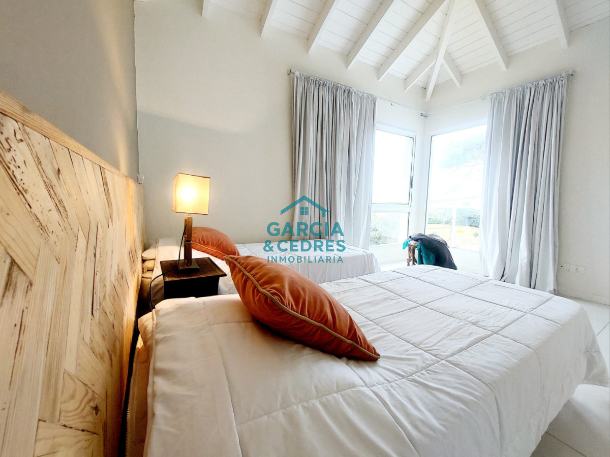 Casa ID.223 - EXCEPCIONAL CASA EN MONTOYA ESTILO CONTEMPORANEO A ESCASOS METROS DEL MAR 