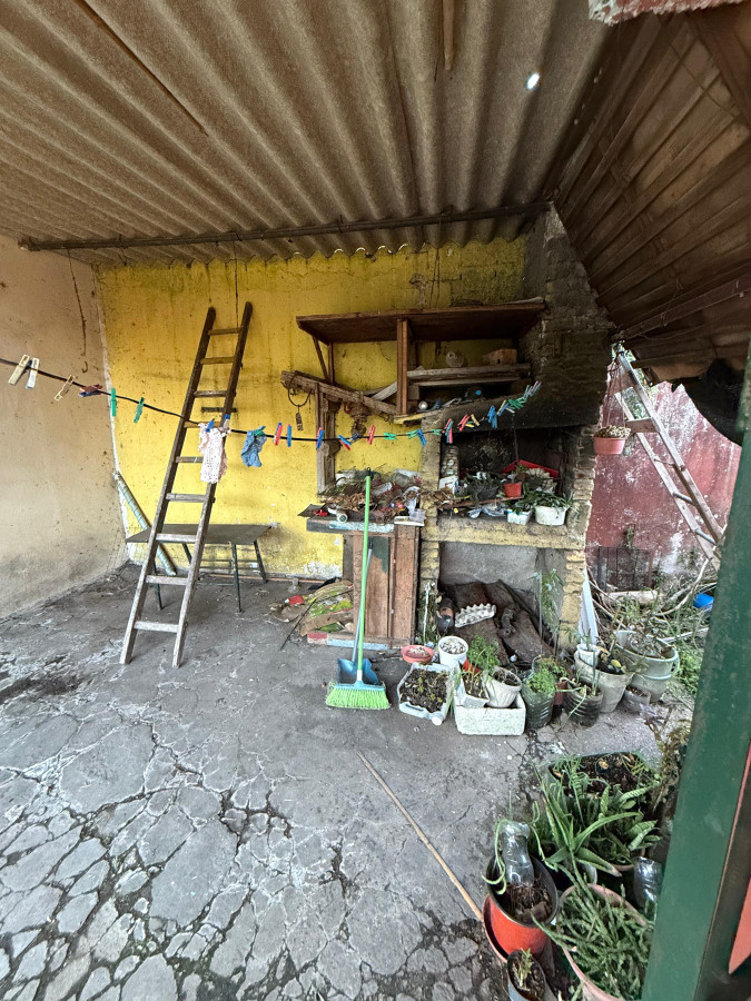 Casa ID.26 - Se Venden 2 Casas en Lezica mismo padrón 