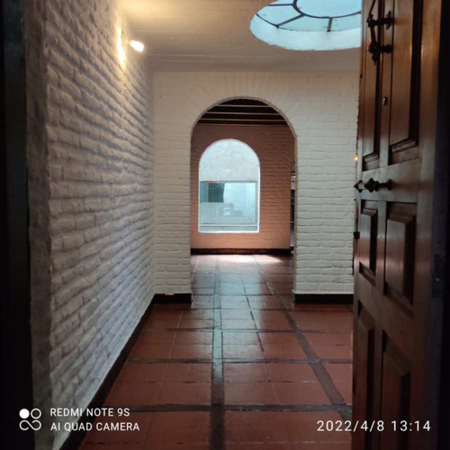 Casa ID.318 - Se Alquila Casa de 5 Dormitorios en Cordon 