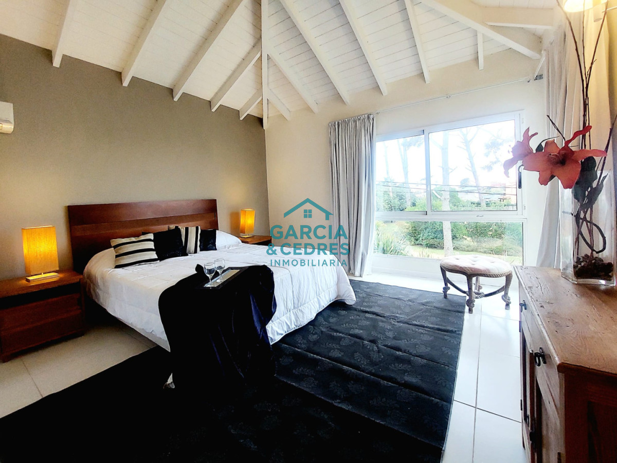 Casa ID.223 - EXCEPCIONAL CASA EN MONTOYA ESTILO CONTEMPORANEO A ESCASOS METROS DEL MAR 