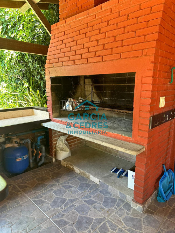 Casa ID.133 - OPORTUNIDAD EN BARRIO CANTEGRIL . VENDO CASA DE 3 DORM. Y 3 BAÑOS EN ZONA DE COLEGIOS, FACULTADES Y CENTROS DE SALUD 