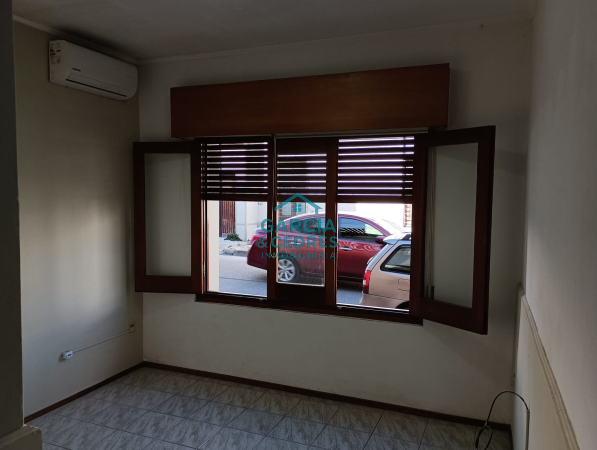 Casa ID.426 - Venta de Hermosa casa de 5 dormitorios + 2 baños  MINAS 