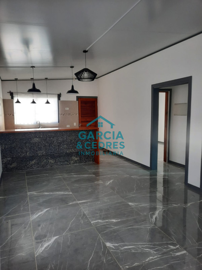 Casa ID.38 - Oportunidad en Las Flores a solo 200 mts de la playa . Casa A estrenar con piscina de 2 dormitorios y un baño 