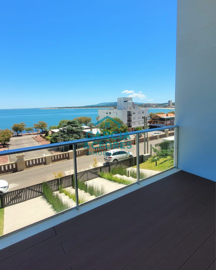 Casa ID.109 - EXCEPCIONAL CASA EN CERRO SAN ANTONIO 3 DORM Y 3 BAÑOS CON VISTAS AL MAR INIGUALABLES 