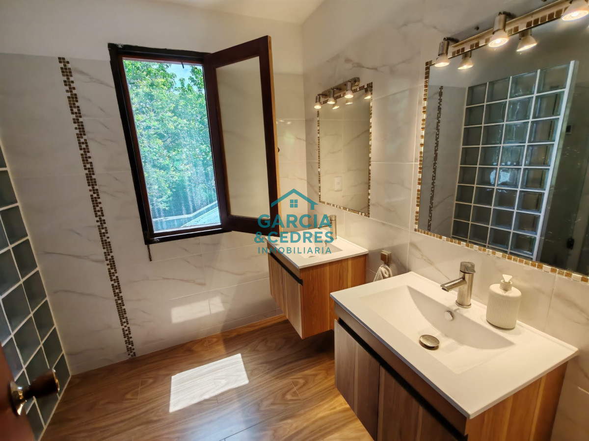 Casa ID.98 - ALQUILO CASA EN ALTOS DEL PINAR DE 3 DORM Y 2 BAÑOS A 5 CUADRAS DEL MAR 