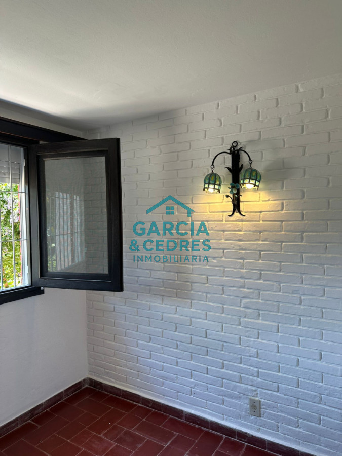 Casa ID.133 - OPORTUNIDAD EN BARRIO CANTEGRIL . VENDO CASA DE 3 DORM. Y 3 BAÑOS EN ZONA DE COLEGIOS, FACULTADES Y CENTROS DE SALUD 