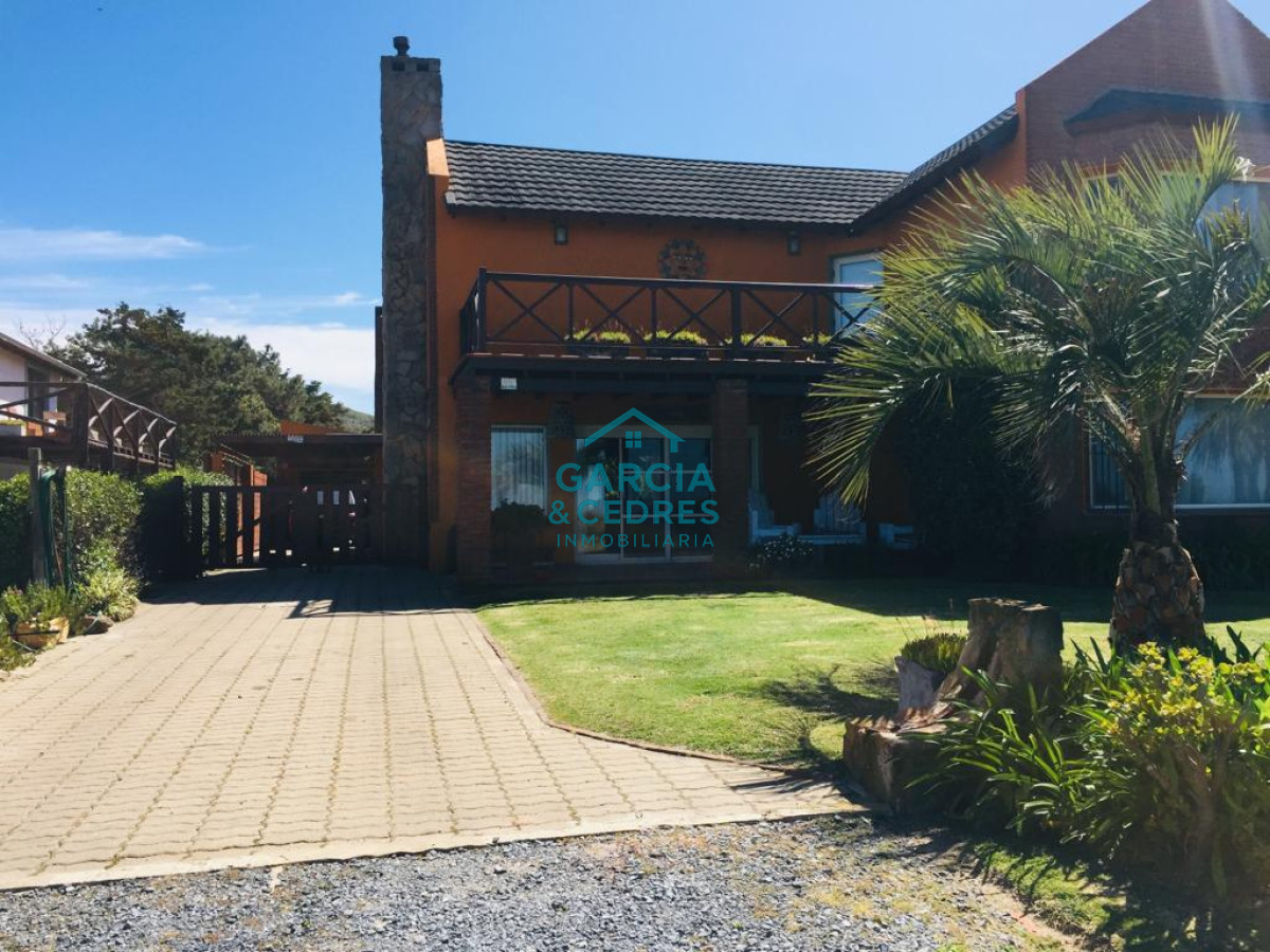 Casa ID.58 - OPORTUNIDAD !!!! FRENTE AL MAR EN SAN FRANCISCO !!!! ALQUILO LA 2DA QUINCENA DE ENERO A U$S 5400. UNA CASA DE ENSUEÑO DE 3 DORMITORIOS Y 2 BAÑOS 