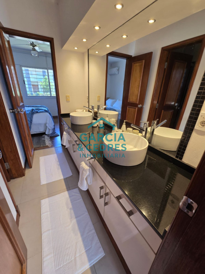 Casa ID.1391 - Alquilo Casa en Rincon del Indio  . Cuatro dormitorios y 4 baños 