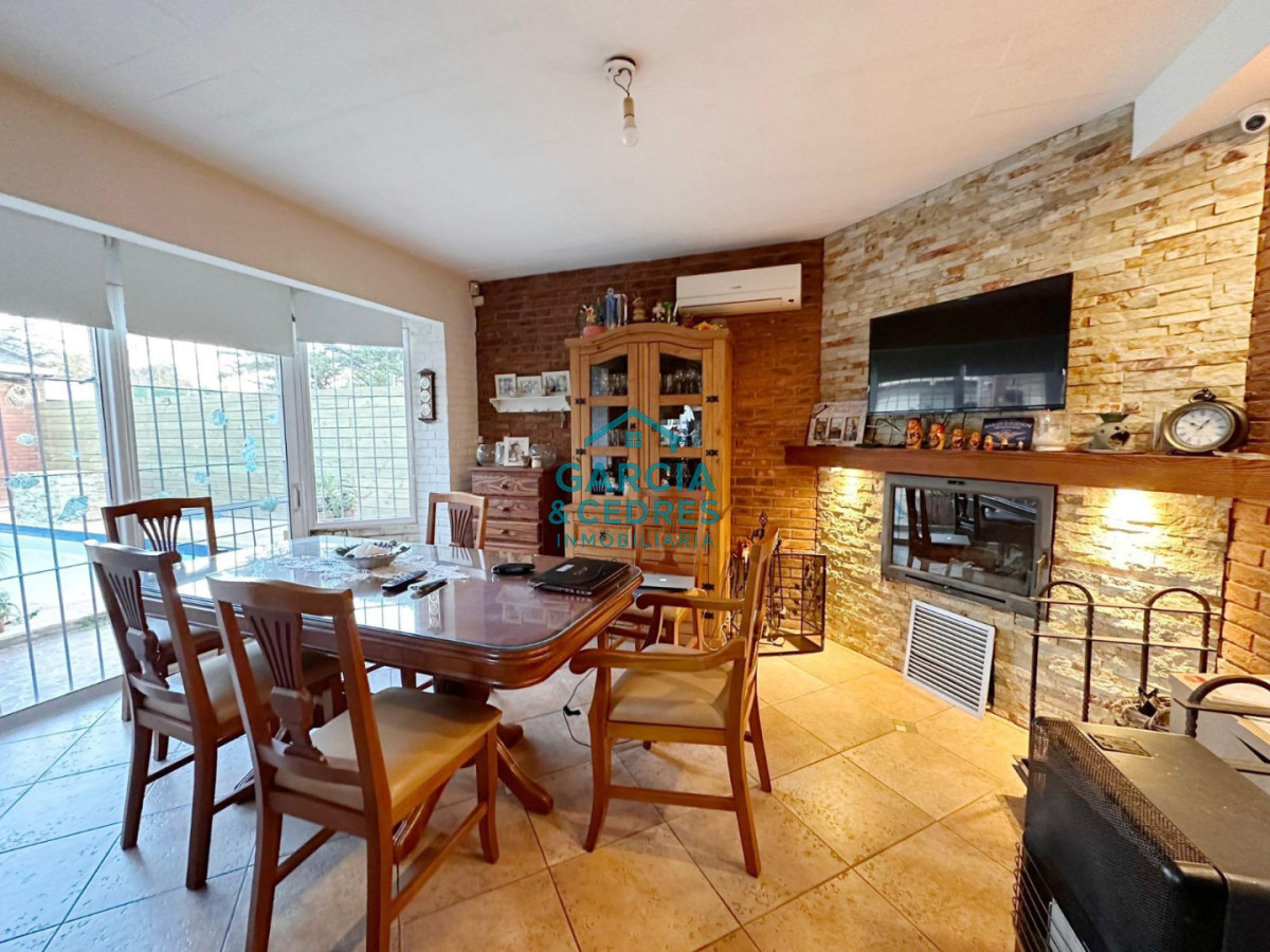 Casa ID.193 - Vendo Excepcional Casa 4 dorm y 4 baños en Parada 19 Playa mansa 