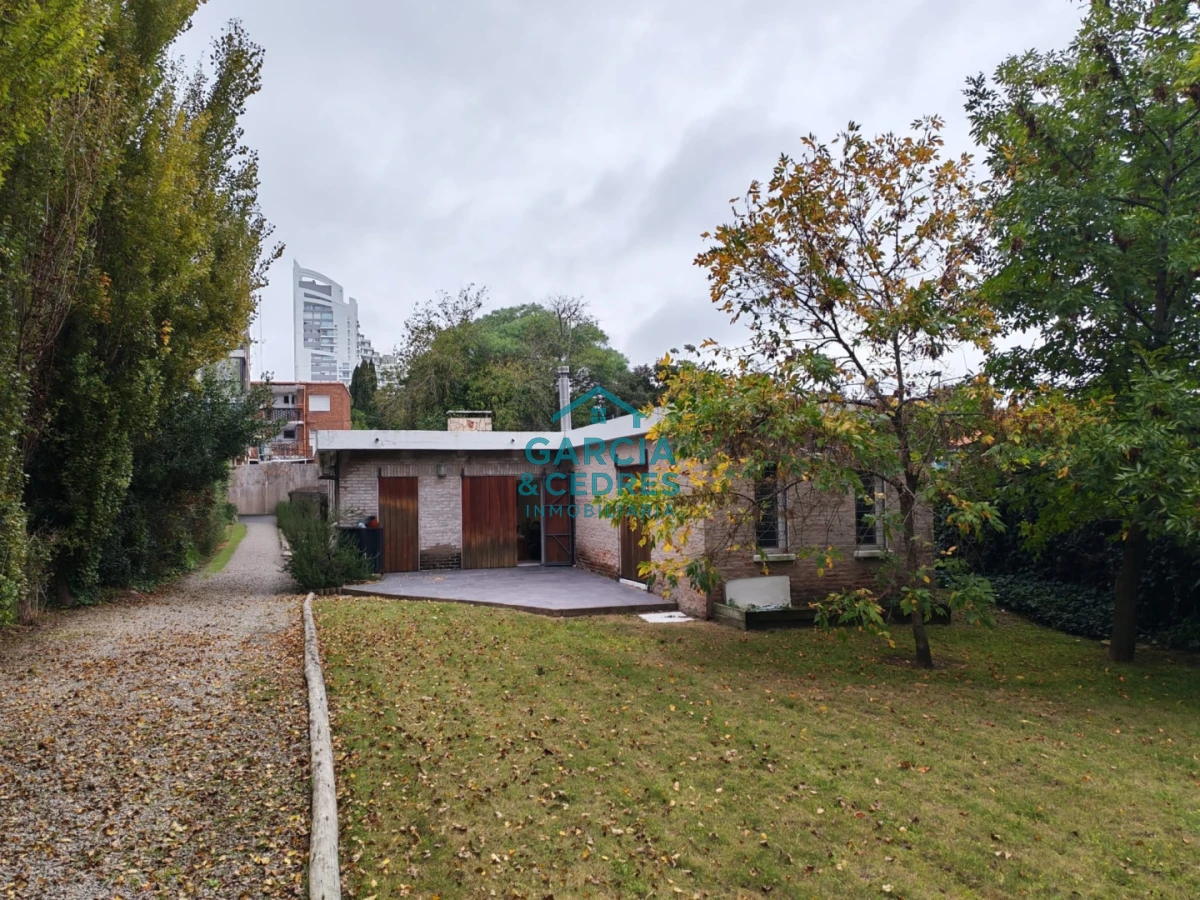 Casa ID.412 - OPORTUNIDAD !!! Casa en Nuevo Cantegril 3 dorm+4 baños . Barbacoa Cerrada