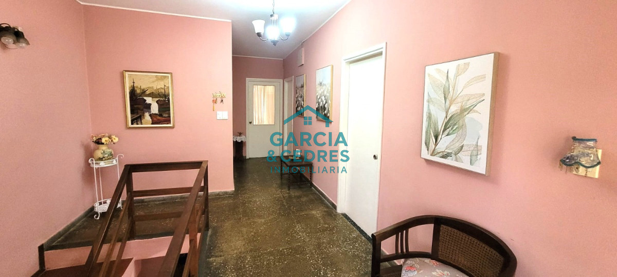 Casa ID.420 - Casa +  2 apto para rentar + Galpon y Terreno al Fondo para construir  