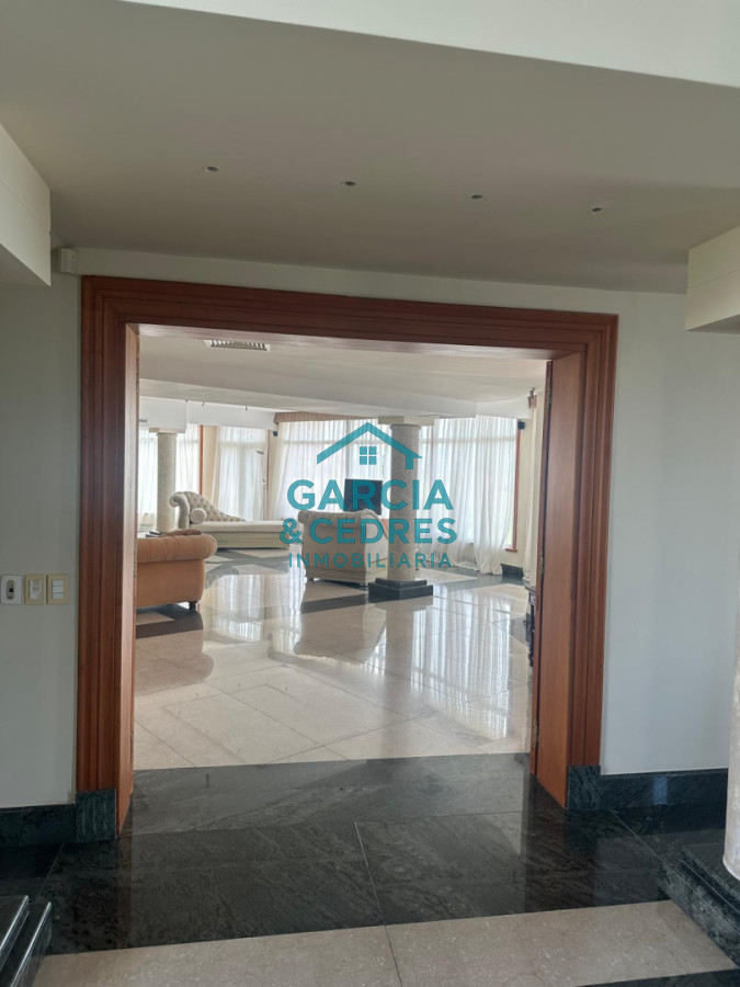 Casa ID.191 - Mansión de Ultra Lujo en Primera Línea al Mar - Playa Mansa