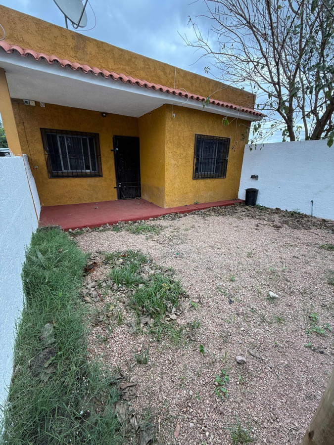 Casa ID.434 - Se alquila Casa 1 Dormitorio en Cerró 