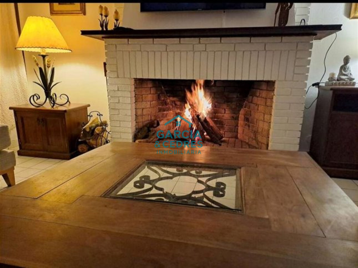 Casa ID.347 - Casa en Alquiler Anual en Punta del Este - Zona Cantegril