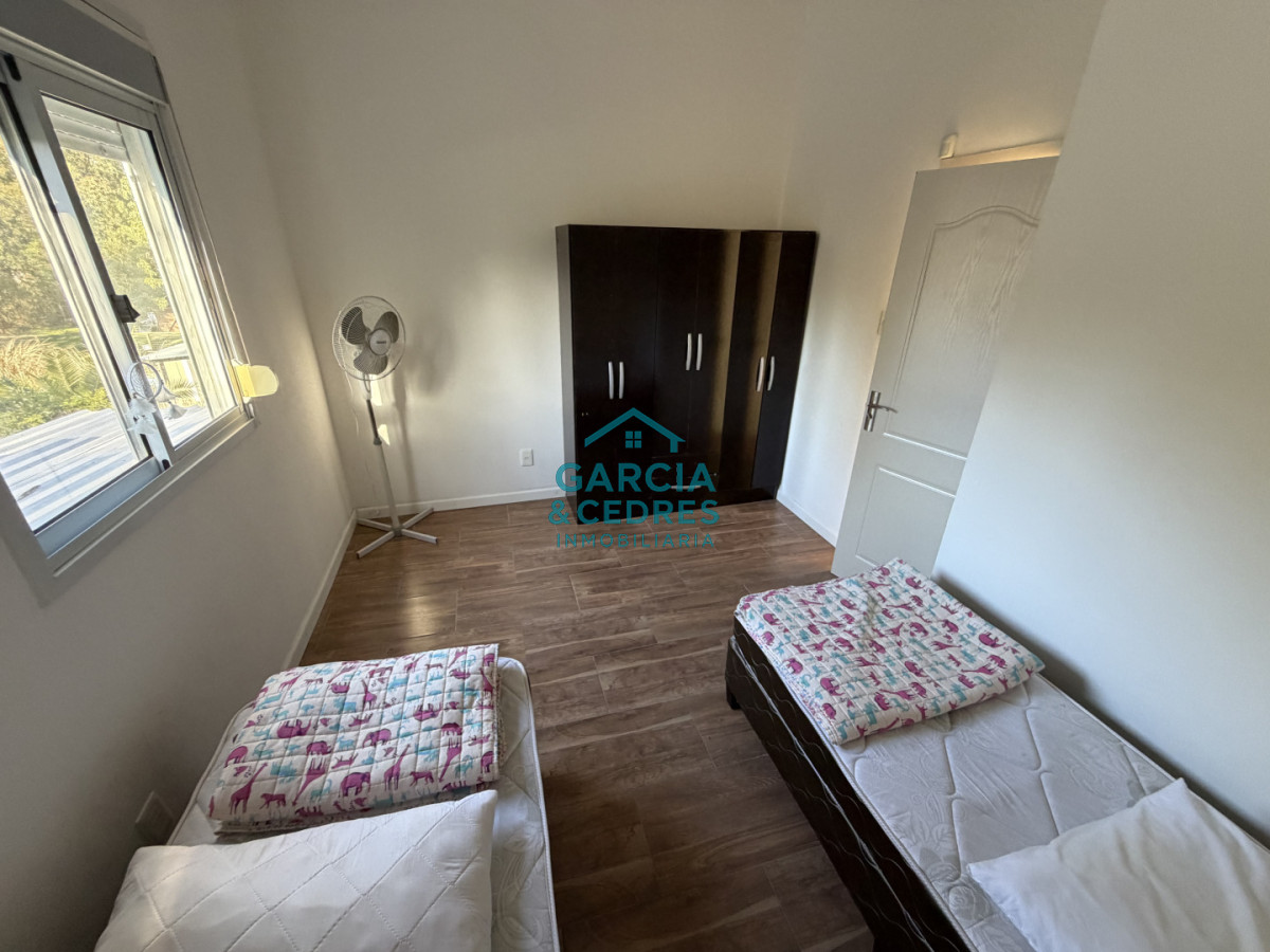 Casa ID.300 - Oportunidad en Bella Vista - Casa Amueblada de 2 Dormitorios con Parrillero y Cochera