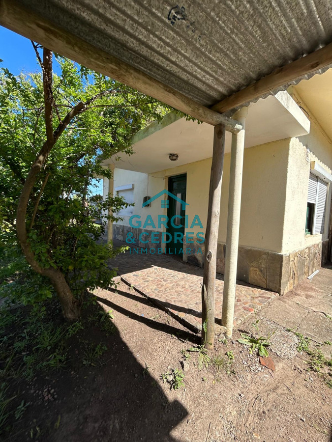 Casa ID.55 - OPORTUNIDAD !!! VENDO CASA 3 DORMITORIOS Y 1 BAÑO EN ESTACION LAS FLORES A U$S 90.000