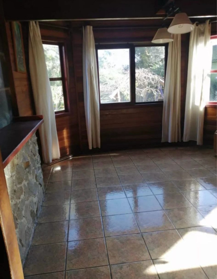 Casa ID.447 - Se Vende Casa Cabaña Chalet 4 dormitorios en Lezica