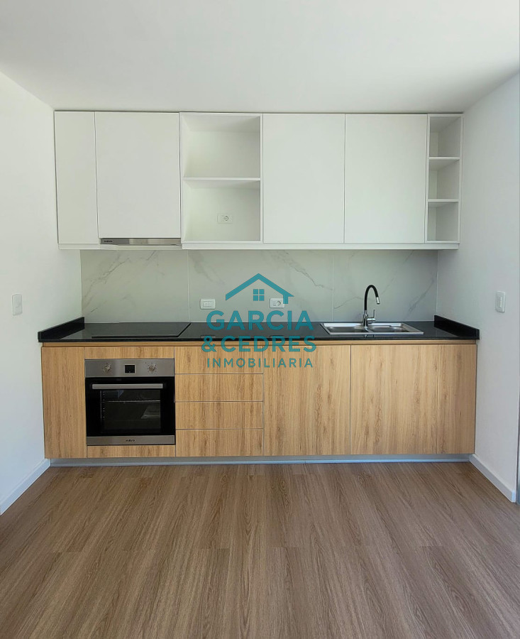 Casa ID.109 - EXCEPCIONAL CASA EN CERRO SAN ANTONIO 3 DORM Y 3 BAÑOS CON VISTAS AL MAR INIGUALABLES 