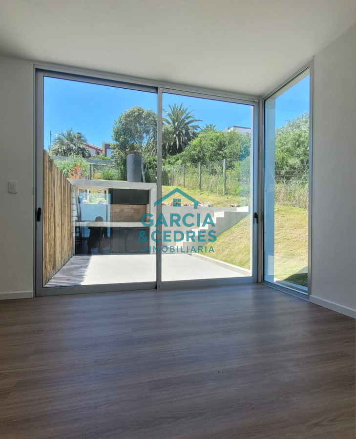 Casa ID.109 - EXCEPCIONAL CASA EN CERRO SAN ANTONIO 3 DORM Y 3 BAÑOS CON VISTAS AL MAR INIGUALABLES 