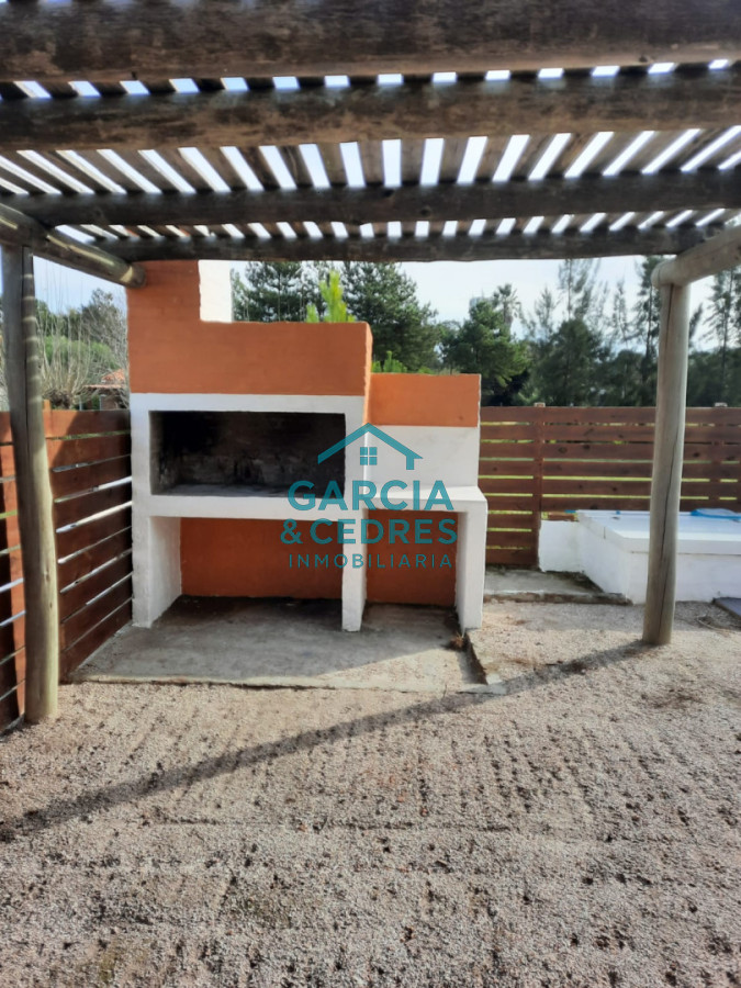 Casa ID.38 - Oportunidad en Las Flores a solo 200 mts de la playa . Casa A estrenar con piscina de 2 dormitorios y un baño 