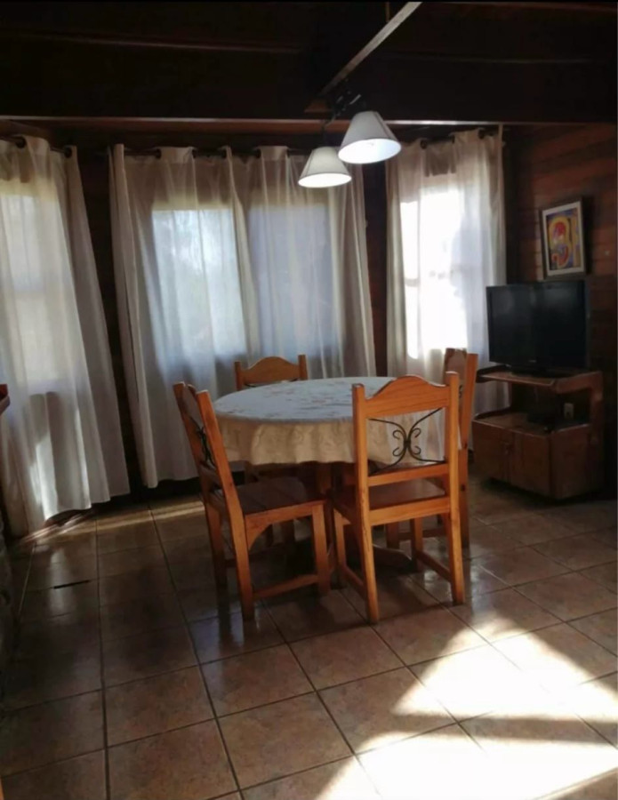 Casa ID.447 - Se Vende Casa Cabaña Chalet 4 dormitorios en Lezica