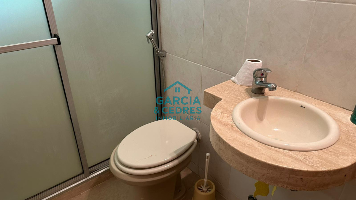 Casa ID.33 - Vendo Excepcional Chalet de 4 Dorm y 4 baños en San Rafael Zona del Hotel Cipriani muy valorada 