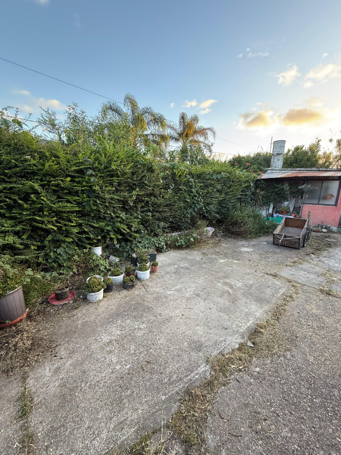 Casa ID.26 - Se Venden 2 Casas en Lezica mismo padrón 