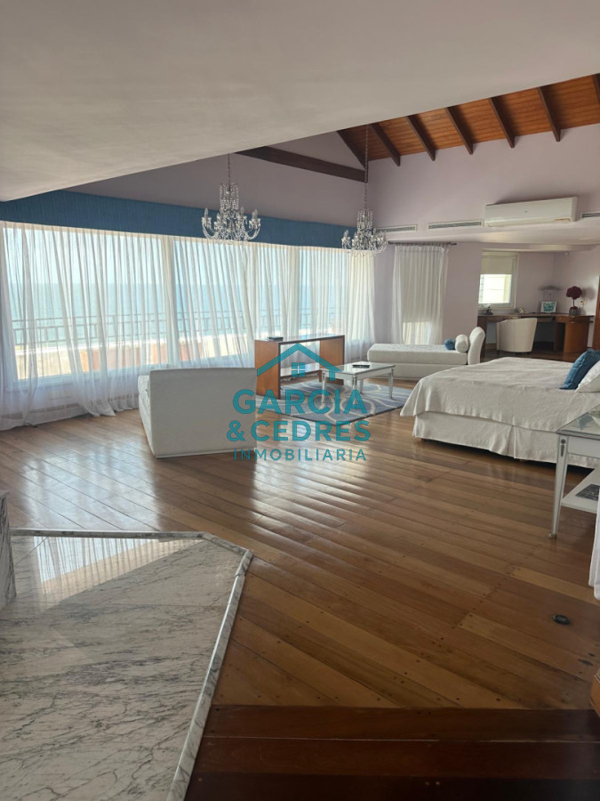 Casa ID.191 - Mansión de Ultra Lujo en Primera Línea al Mar - Playa Mansa