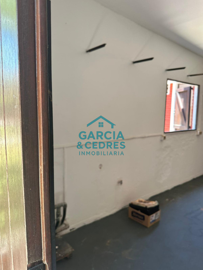 Casa ID.133 - OPORTUNIDAD EN BARRIO CANTEGRIL . VENDO CASA DE 3 DORM. Y 3 BAÑOS EN ZONA DE COLEGIOS, FACULTADES Y CENTROS DE SALUD 