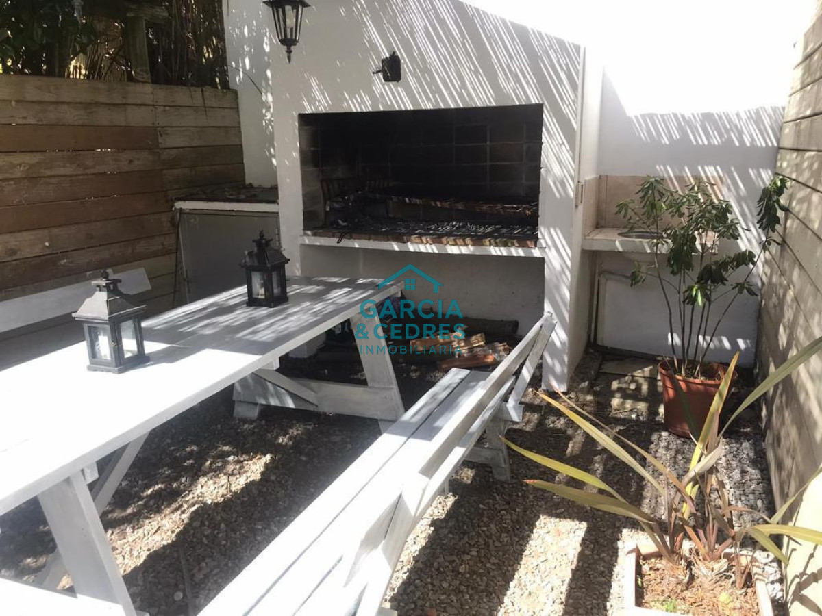 Casa ID.224 - OPORTUNIDAD VENDO CASA EN MONTOYA 5 DORM + SERVICIO. EXCELENTE OPCION EN LUGAR DE PLENO CRECIMIENTO