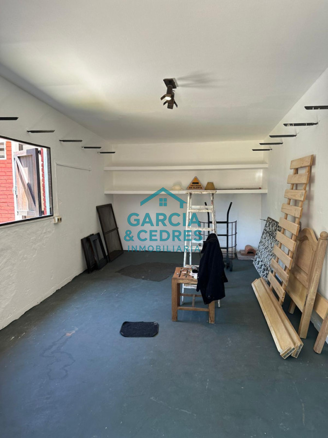 Casa ID.133 - OPORTUNIDAD EN BARRIO CANTEGRIL . VENDO CASA DE 3 DORM. Y 3 BAÑOS EN ZONA DE COLEGIOS, FACULTADES Y CENTROS DE SALUD 