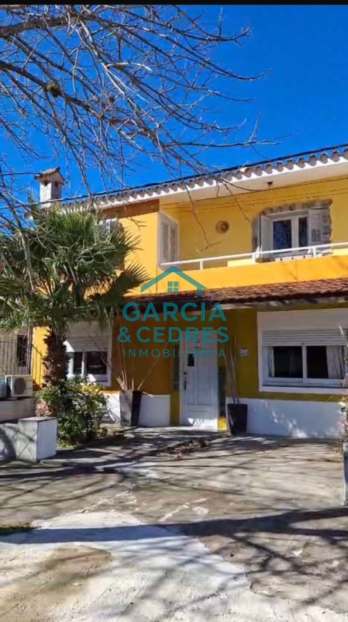 Casa ID.36 - EXCELENTE OPORTUNIDAD EN PIRIAPOLIS COMPLEJO DE 4 CASAS A SOLO 4 CUADRAS DEL MAR