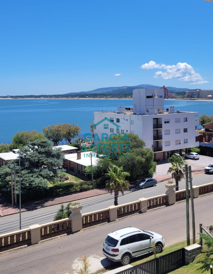 Casa ID.109 - EXCEPCIONAL CASA EN CERRO SAN ANTONIO 3 DORM Y 3 BAÑOS CON VISTAS AL MAR INIGUALABLES 