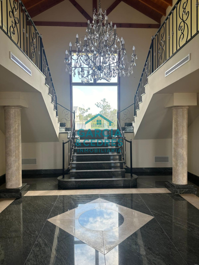 Casa ID.191 - Mansión de Ultra Lujo en Primera Línea al Mar - Playa Mansa