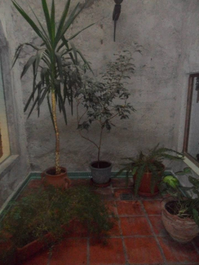 Casa ID.318 - Se Alquila Casa de 5 Dormitorios en Cordon 