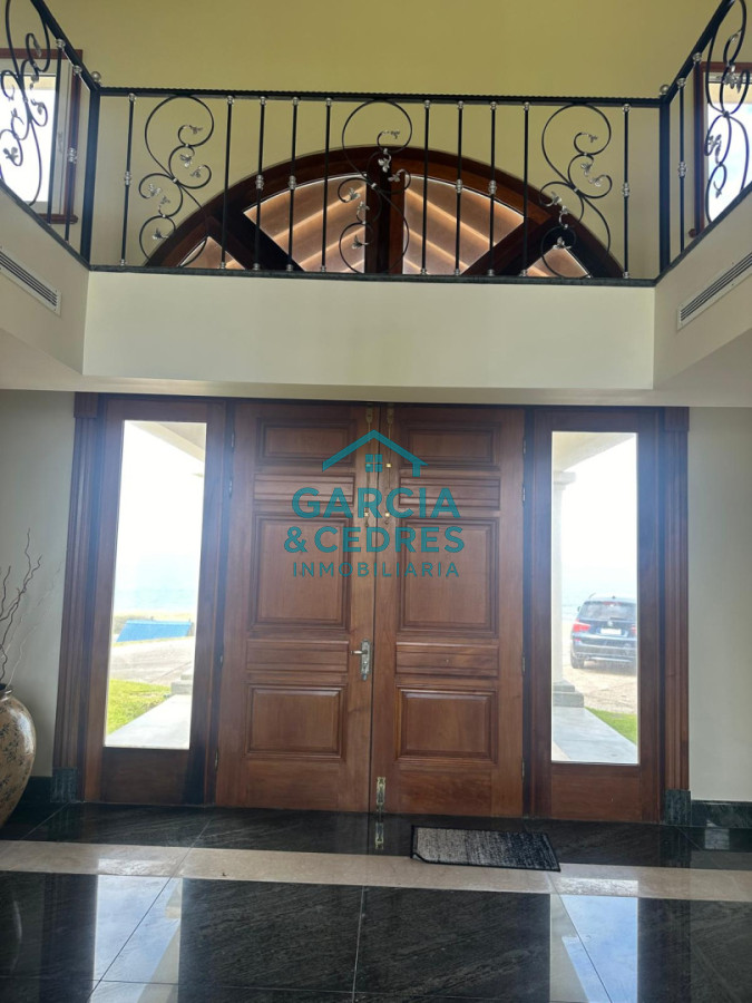 Casa ID.191 - Mansión de Ultra Lujo en Primera Línea al Mar - Playa Mansa