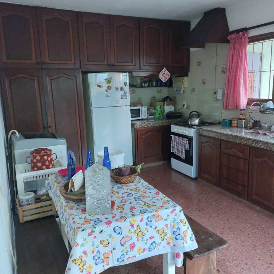 Casa ID.82 - Se vende,  casa 3 dormitoriosen Sayago.