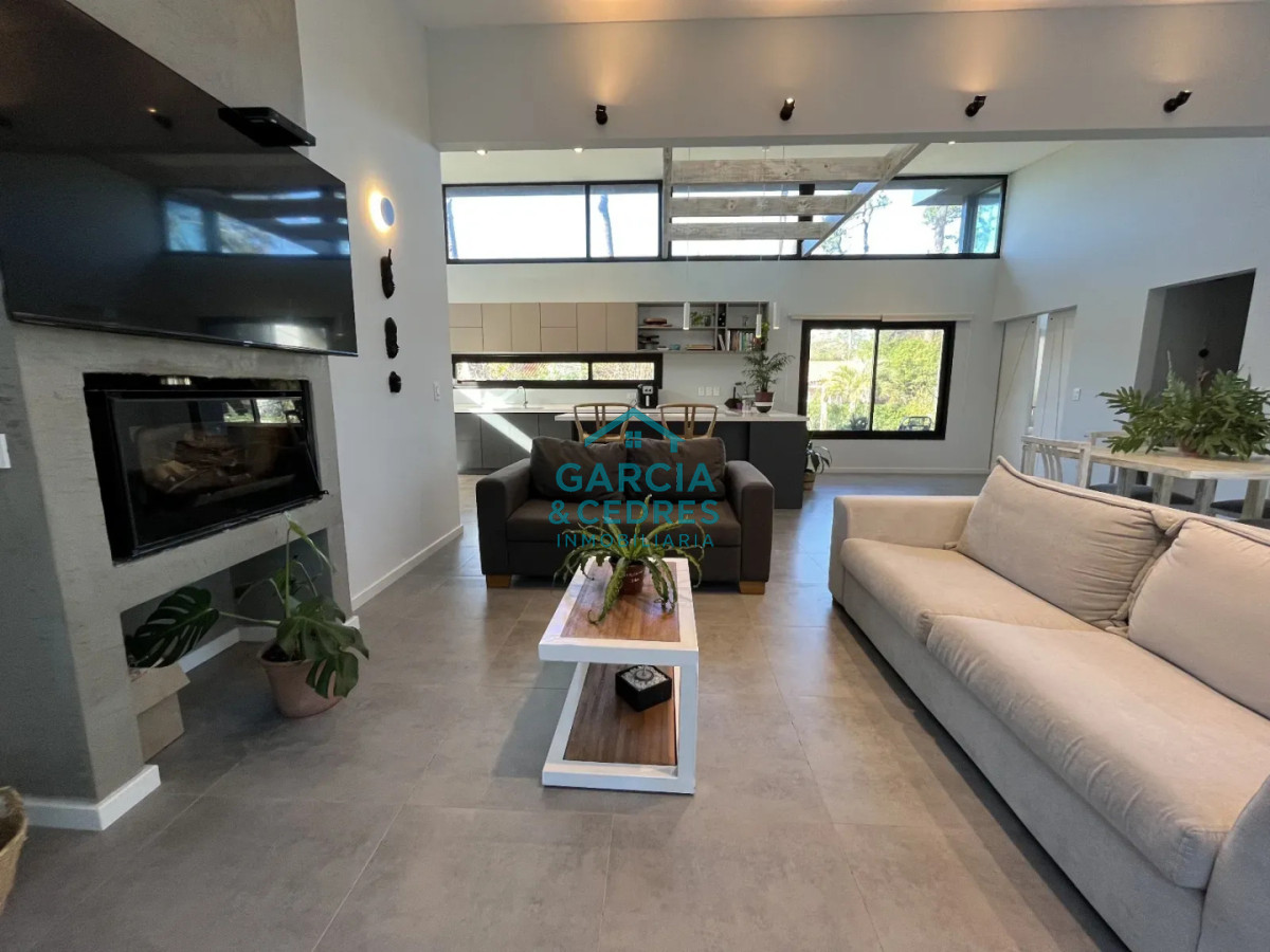 Casa ID.345 - Casa Moderna Nueva Construcción