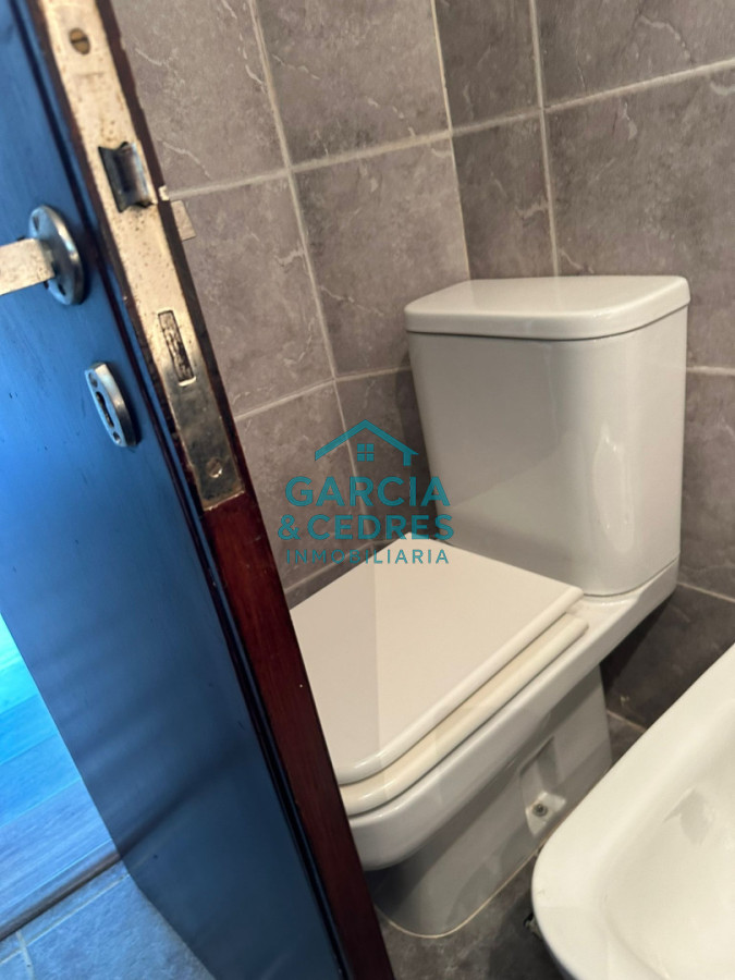 Casa ID.133 - OPORTUNIDAD EN BARRIO CANTEGRIL . VENDO CASA DE 3 DORM. Y 3 BAÑOS EN ZONA DE COLEGIOS, FACULTADES Y CENTROS DE SALUD 