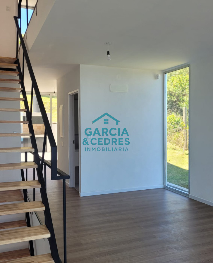 Casa ID.109 - EXCEPCIONAL CASA EN CERRO SAN ANTONIO 3 DORM Y 3 BAÑOS CON VISTAS AL MAR INIGUALABLES 