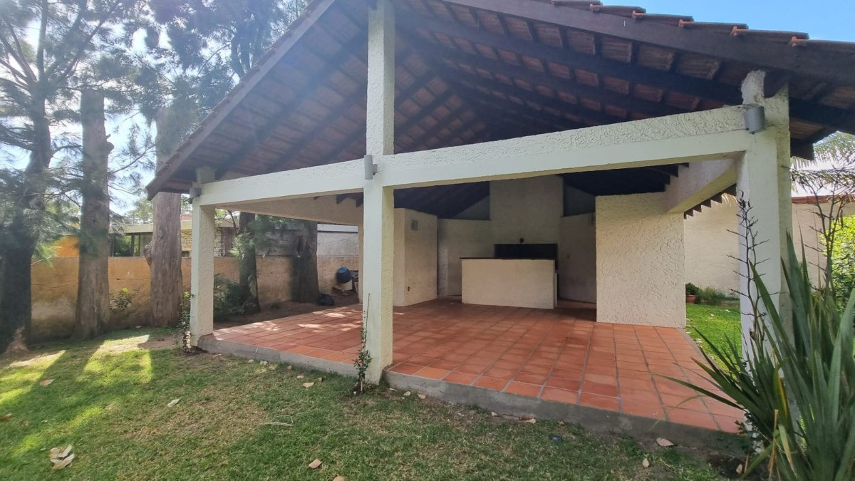 Casa ID.385 - Alquiler Casa 3 Dormitorios - Carrasco