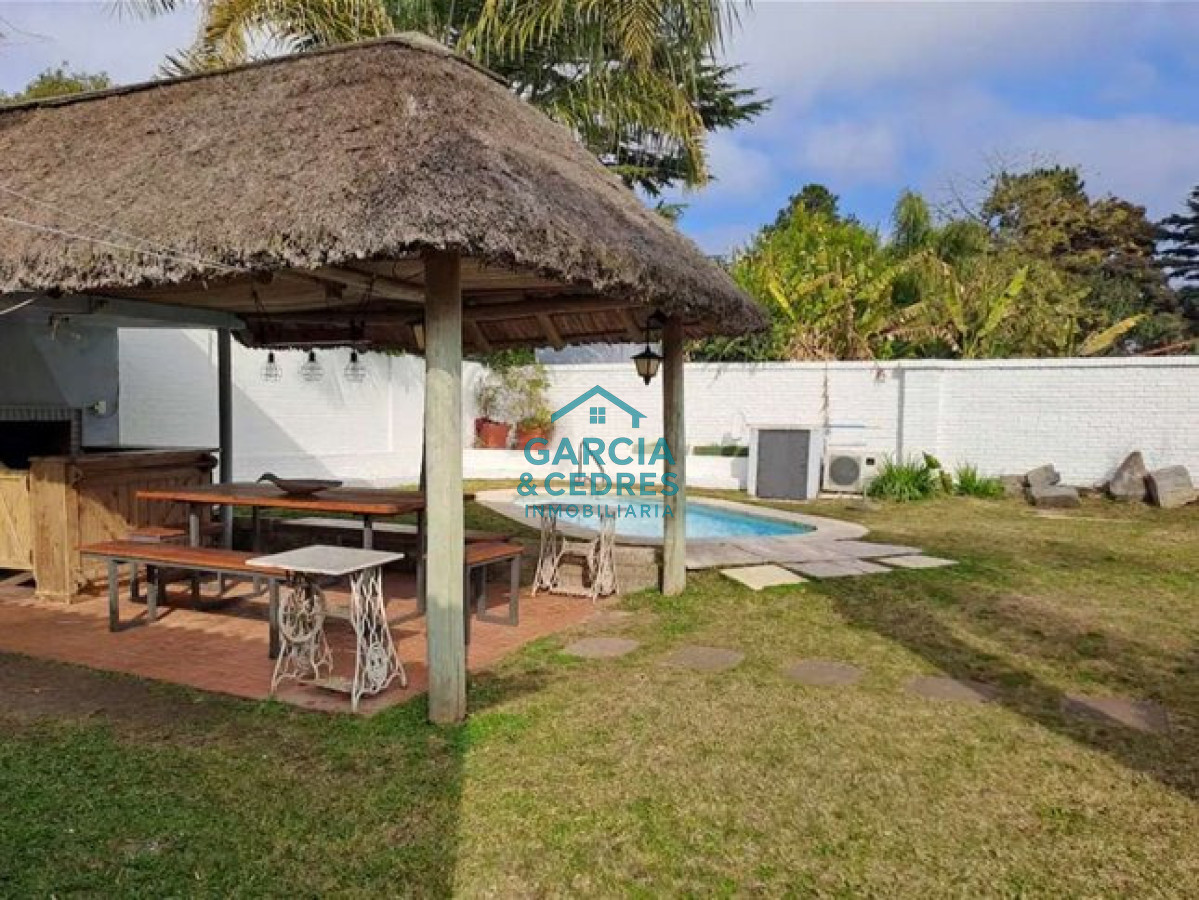 Casa ID.347 - Casa en Alquiler Anual en Punta del Este - Zona Cantegril