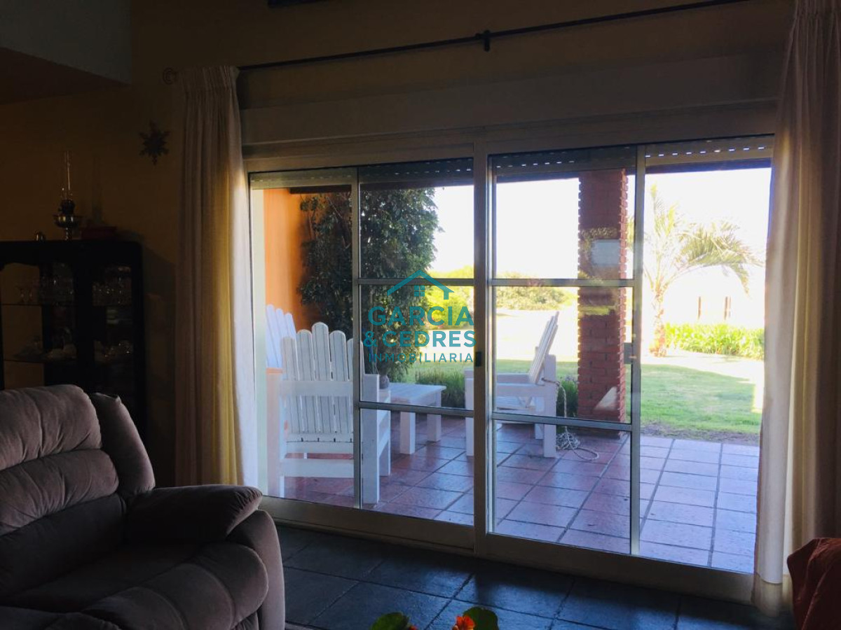 Casa ID.58 - OPORTUNIDAD !!!! FRENTE AL MAR EN SAN FRANCISCO !!!! ALQUILO LA 2DA QUINCENA DE ENERO A U$S 5400. UNA CASA DE ENSUEÑO DE 3 DORMITORIOS Y 2 BAÑOS 