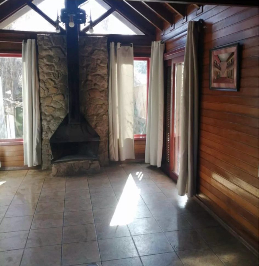 Casa ID.447 - Se Vende Casa Cabaña Chalet 4 dormitorios en Lezica