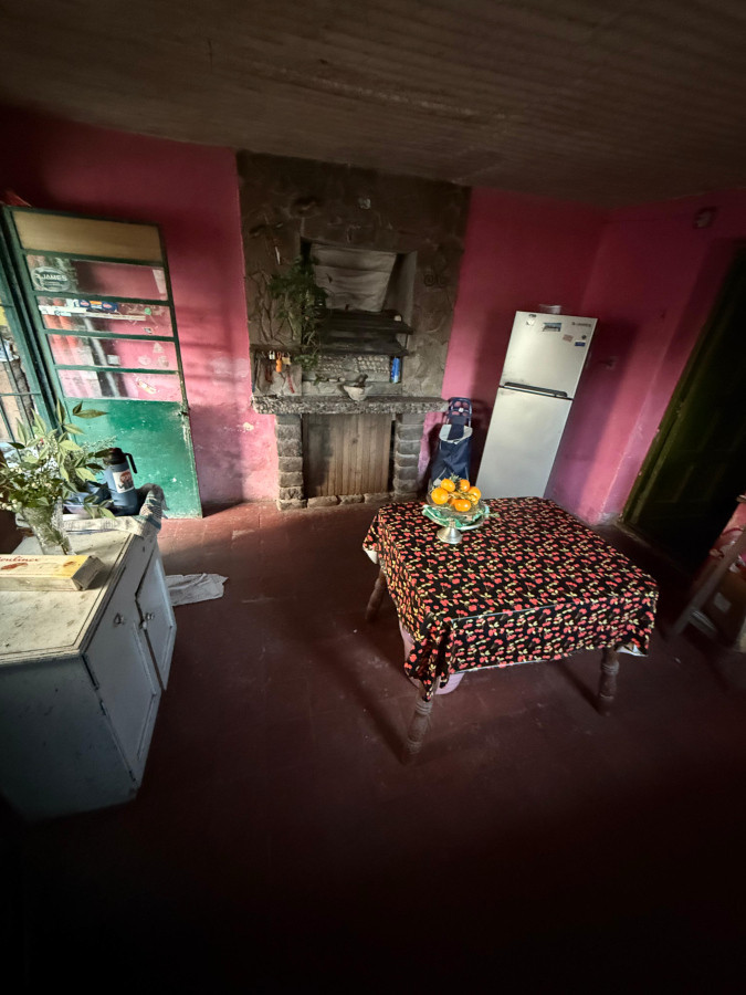 Casa ID.26 - Se Venden 2 Casas en Lezica mismo padrón 