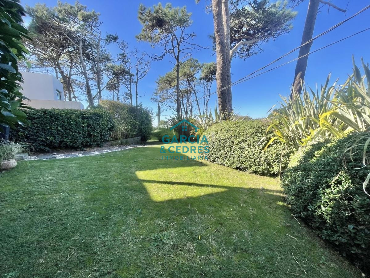 Casa ID.224 - OPORTUNIDAD VENDO CASA EN MONTOYA 5 DORM + SERVICIO. EXCELENTE OPCION EN LUGAR DE PLENO CRECIMIENTO