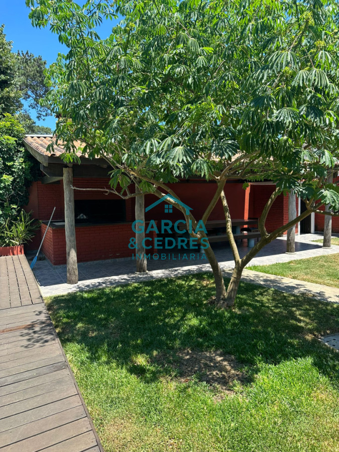 Casa ID.133 - OPORTUNIDAD EN BARRIO CANTEGRIL . VENDO CASA DE 3 DORM. Y 3 BAÑOS EN ZONA DE COLEGIOS, FACULTADES Y CENTROS DE SALUD 