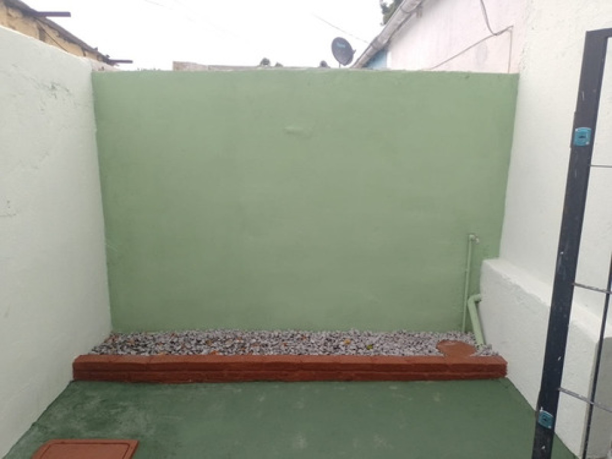 Casa ID.448 - Se Alquila Casa De 2 Dormitorios Con Patio en Flor de Maroñas
